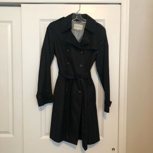 Black Banana Republic Trenchcoat